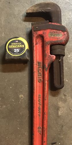 RIDGID 36" pipe wrench