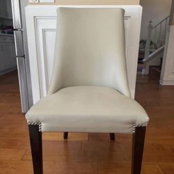 Set of 4 Cream Dining Chairs with Nailhead Trim