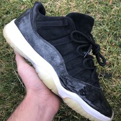 Jordan 11 Low Baron