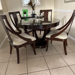 Round Table, Dining Room Set