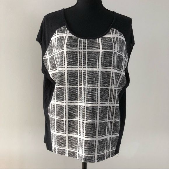 Women Le Lis Black and white plaid short sleeve top size S