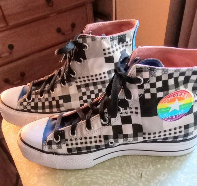 Converse Custom Chuck Taylor All Star Plaid Design With Rainbow Patch M 9 W 11 Athletic shoes & Sneakers
