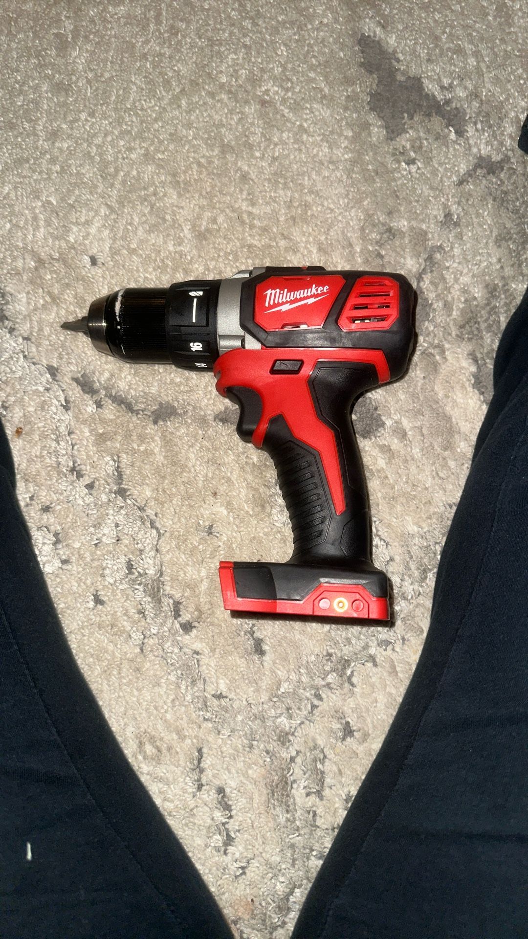 Milwaukee Hammer Drill m18 