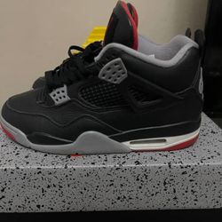 Jordan 4 Breds 8.5