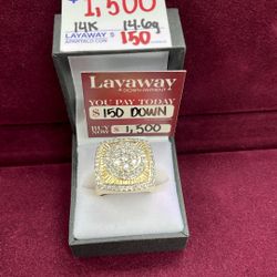 14K Gold Cluster Diamonds Ring Size 9.5 : 14.6 Grams 