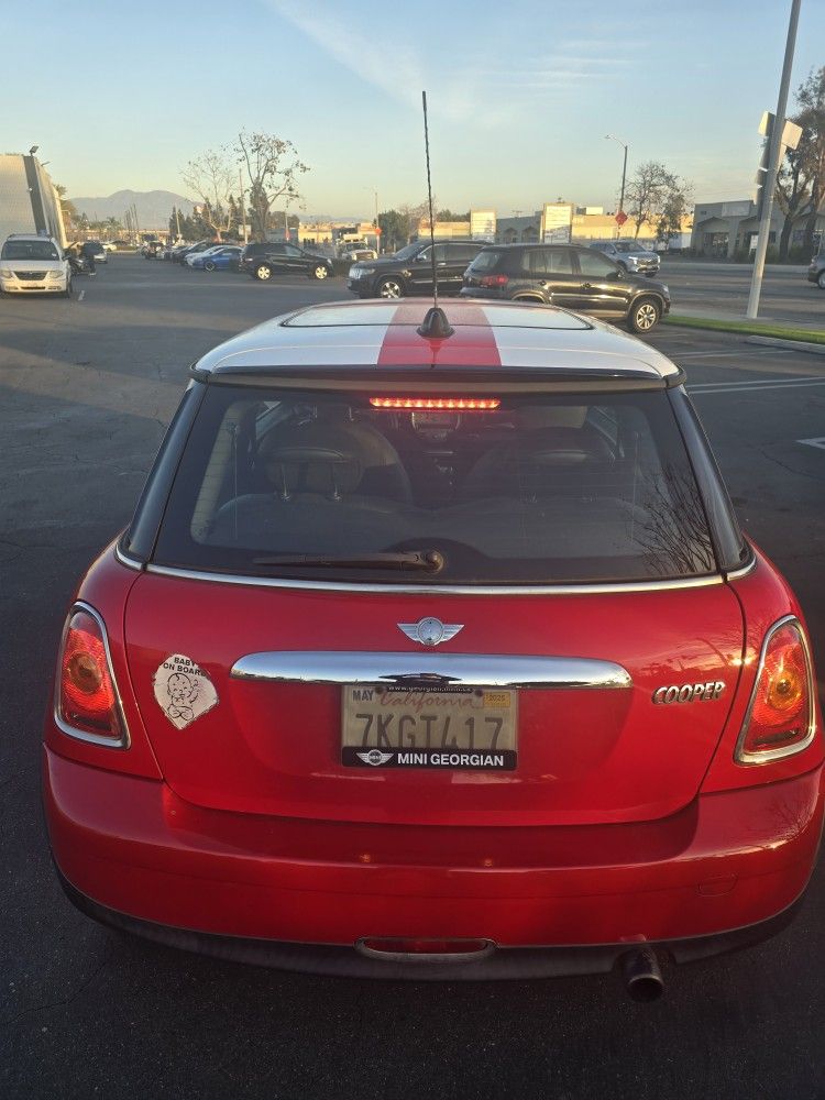 2010 BMWMINICP. EXCELLENT 73K MLS Best Ofer.