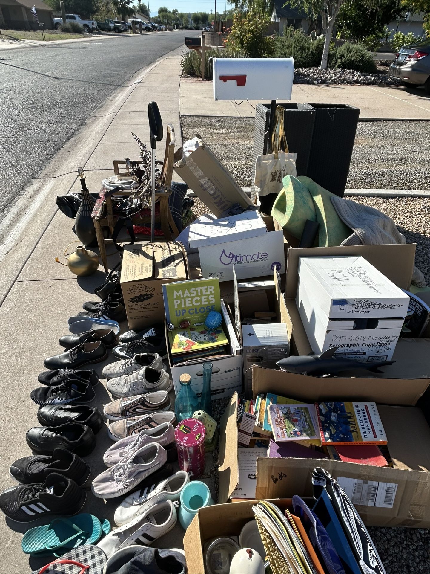 More FREE! MCM Lamps Kitchen Mixer, Utensils, Keurig, coffee maker, antique chair, rocking chair with matching ottoman, housewares, decor,nd more