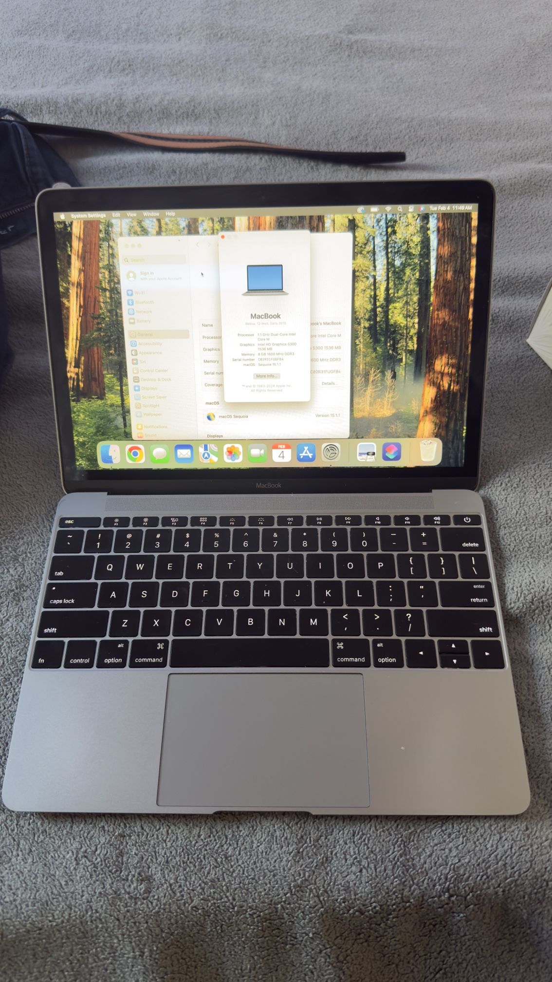 MacBook 12”