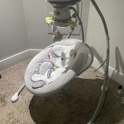 Fisher Price Swing with Mobile 