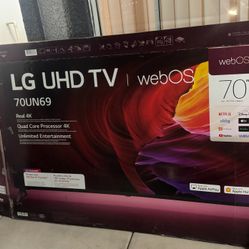 70” Smart TV