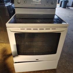 Cocina Trabajan Completos Los Quemadores Menos El Horno