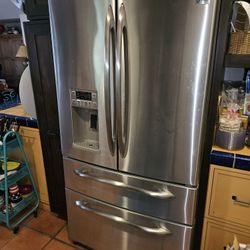 GE Profile Cabinet Depth REFRIGERATOR PGCS1RKZSS