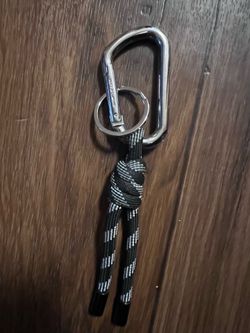 Lululemon You hold Keychain