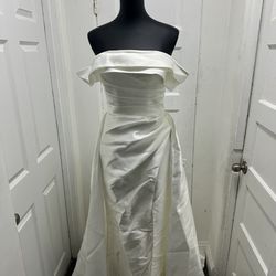 Wedding dress