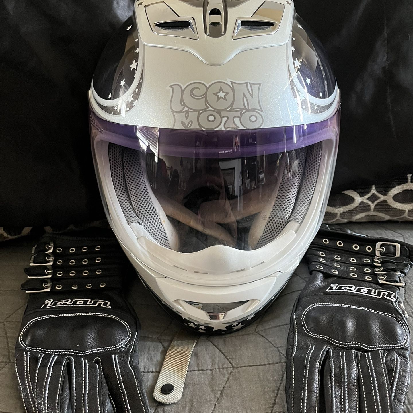 Icon Mainframe GoGo Helmet for Sale in West Covina, CA - OfferUp