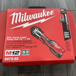 Milwakee Press tool M12 