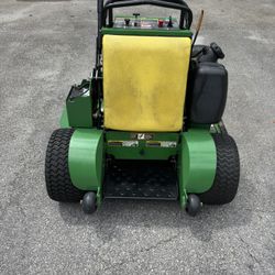 John Deere Mower 648M 