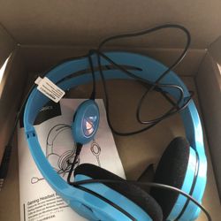 Brand new headphones