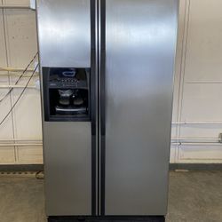 WHIRLPOOL STAINLESS STEEL SIDE BY SIDE REFRIGERATOR 