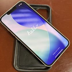 iPhone 13  128 GB + Otterbox