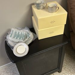 Lenox Fine China - 20 Piece Set