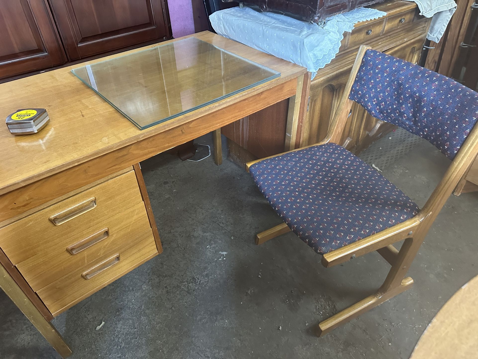 Desk Or Vanity With Chair