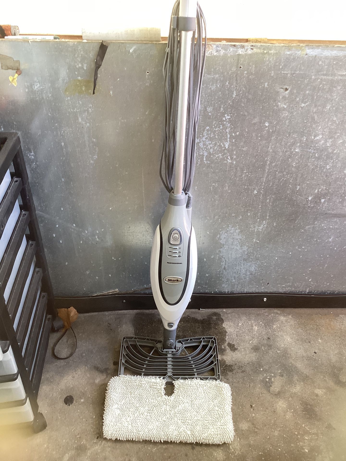 Shark Professional Floor Steamer With New Pad