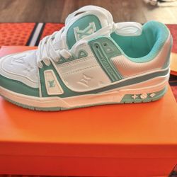 Trainer Teal White 