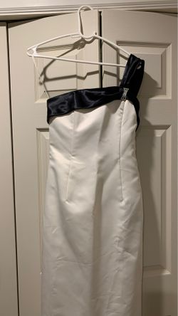 Jessica McClintock black/white formal wear