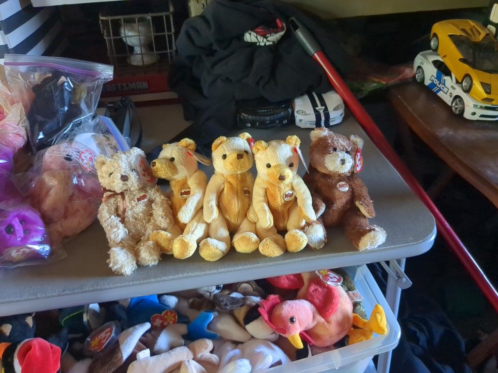 Cracker Barrel Ty Beanie Babies