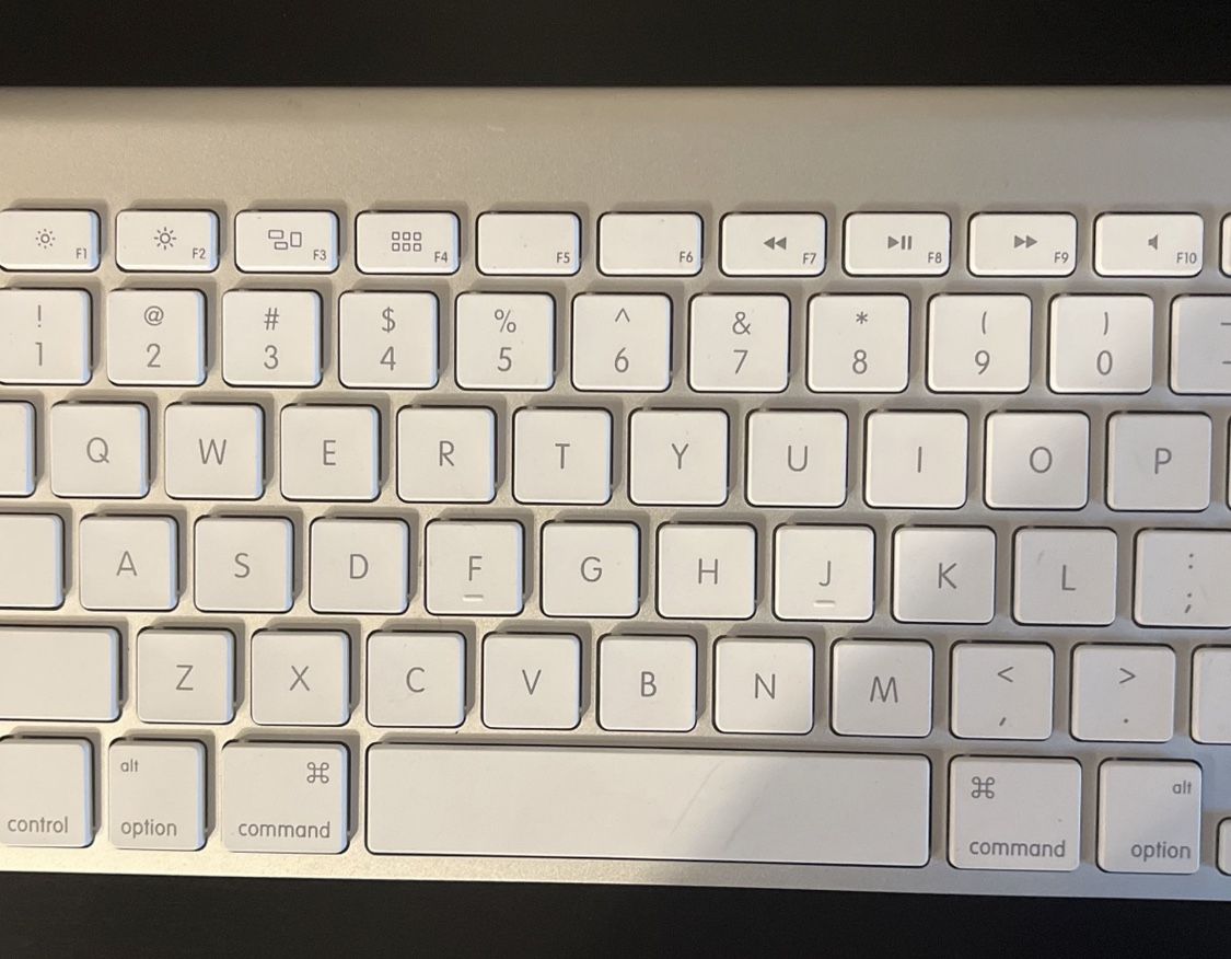 Apple Bluetooth Keyboard