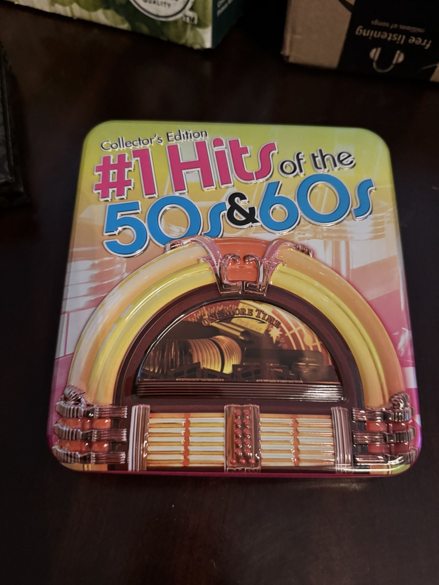 Hits of the 50s & 60s Collectors Tin - Music CD’s
