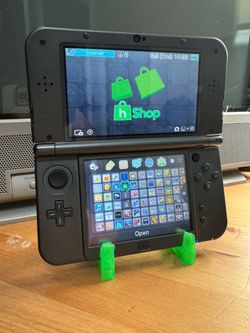 “New” Nintendo 3DS XL  (256 GB SD, w/hShop)