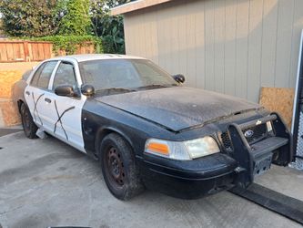 2011 Ford Crown Victoria