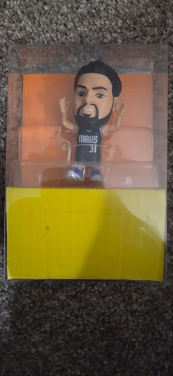 New Klay Thompson figure from the ZURU 5 Surprise NBA Ballers Series 2, featuring him in his Dallas Mavericks jersey (#31).