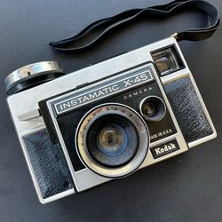 Vintage Kodak Instamatic X-45 126 Film Camera Kodar Lens Shutter Works USA