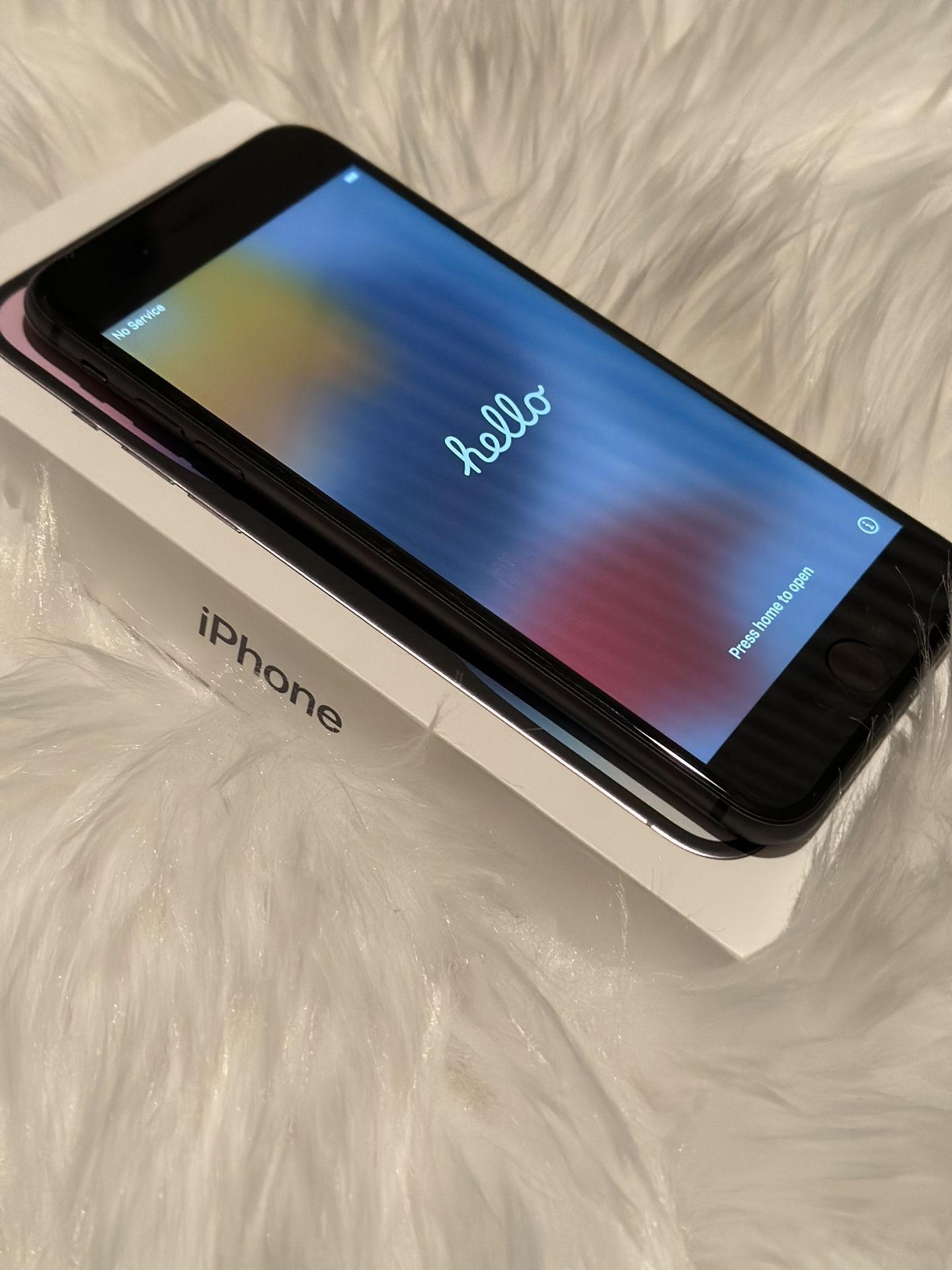 UNLOCKED IPHONE 8 PLUS