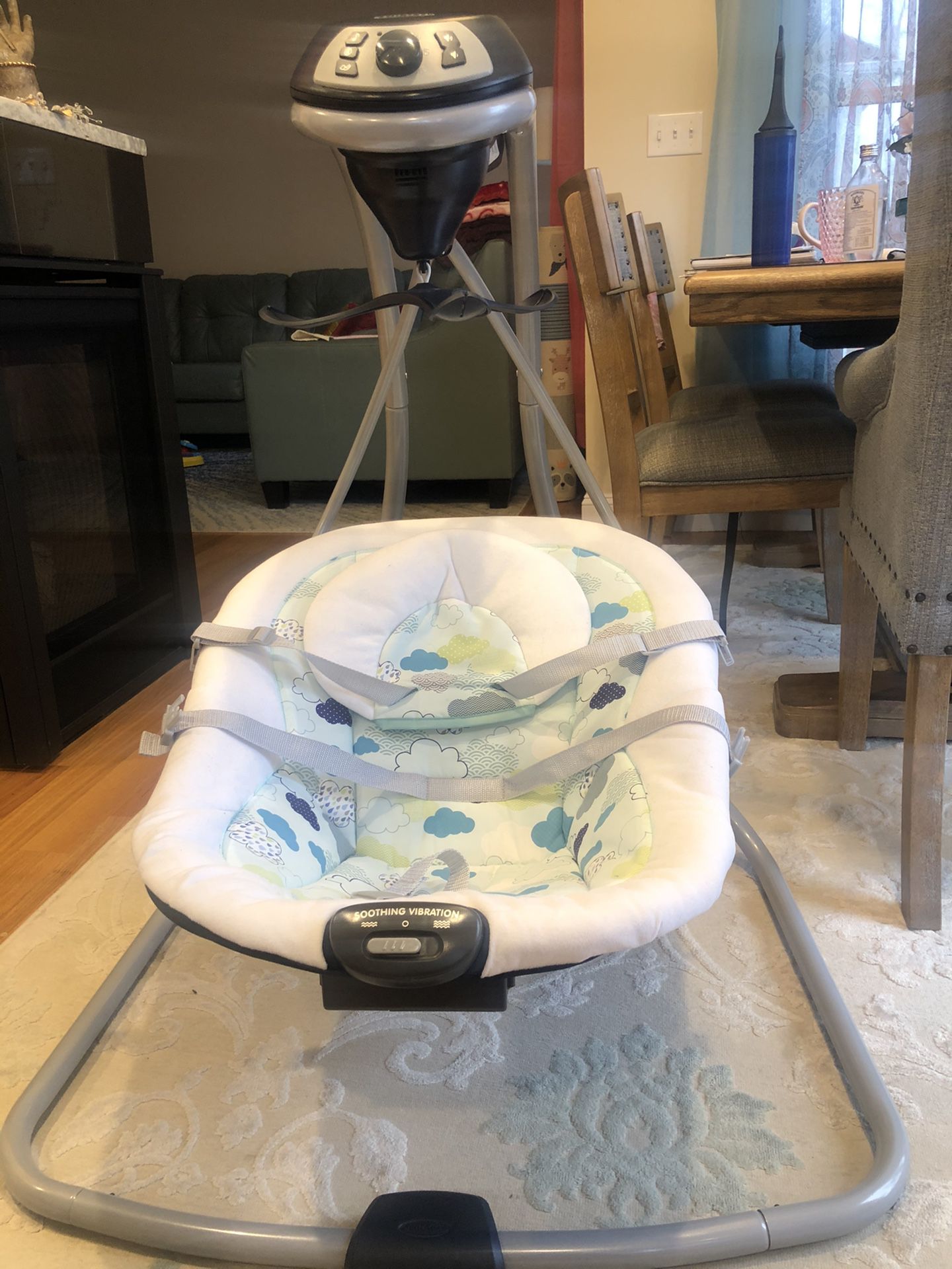 Graco Baby Swing - Very Good Condition, and Very Less Used