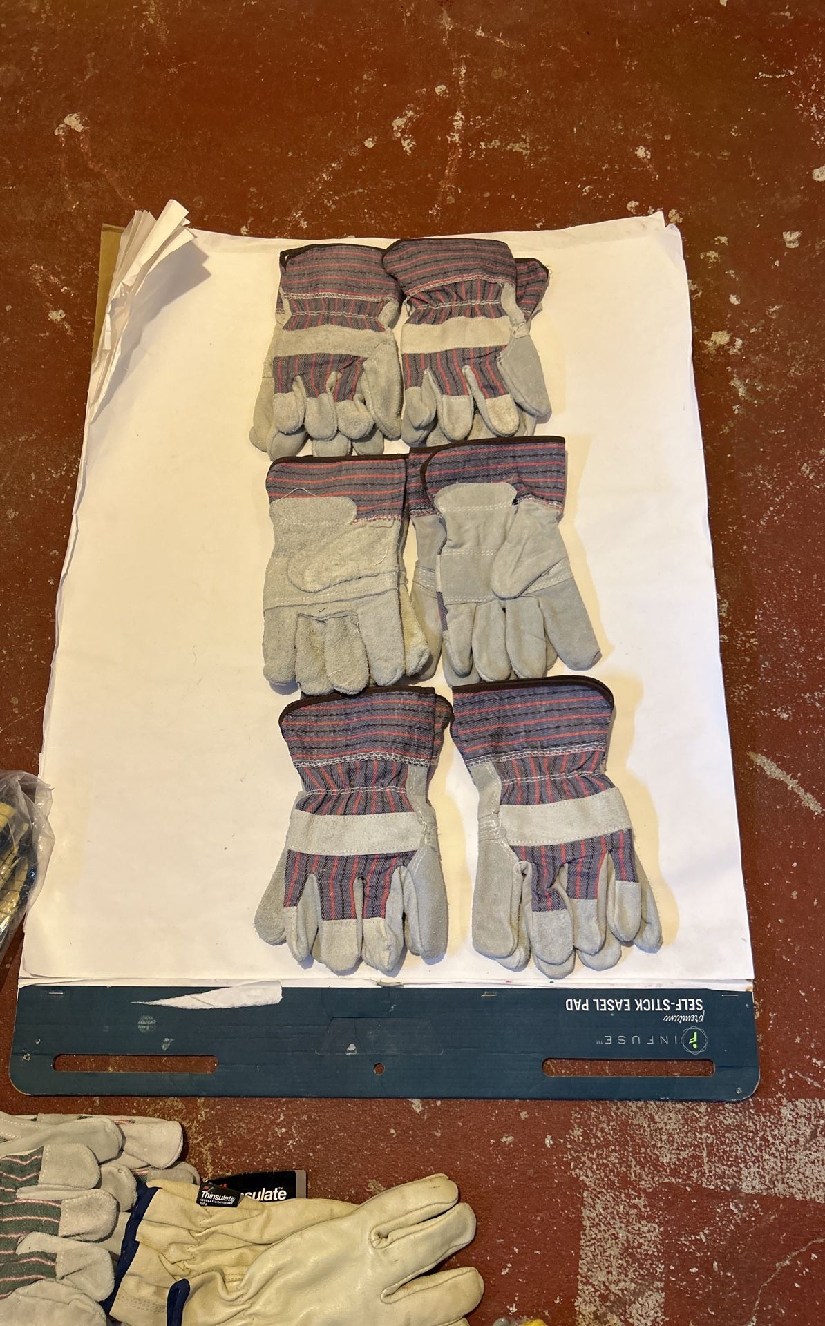 6 GUNN CUT LEATHER GLOVES W/ SAFETY CUFF