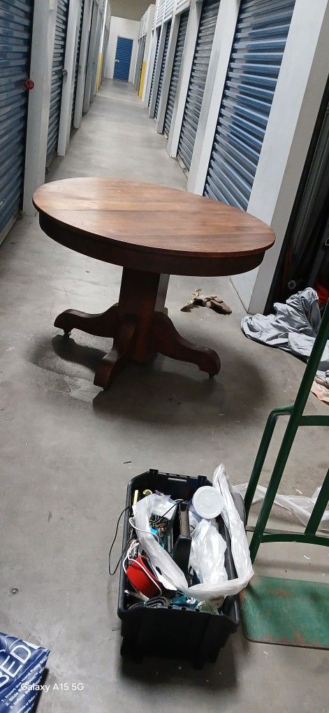 Oak Table