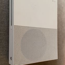 Xbox One S With Controller 