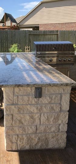 Outdoor Kitchens