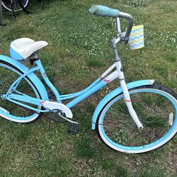 Schwinn Legacy adult beach cruiser bicycle 26” tires bike ready to ride 
