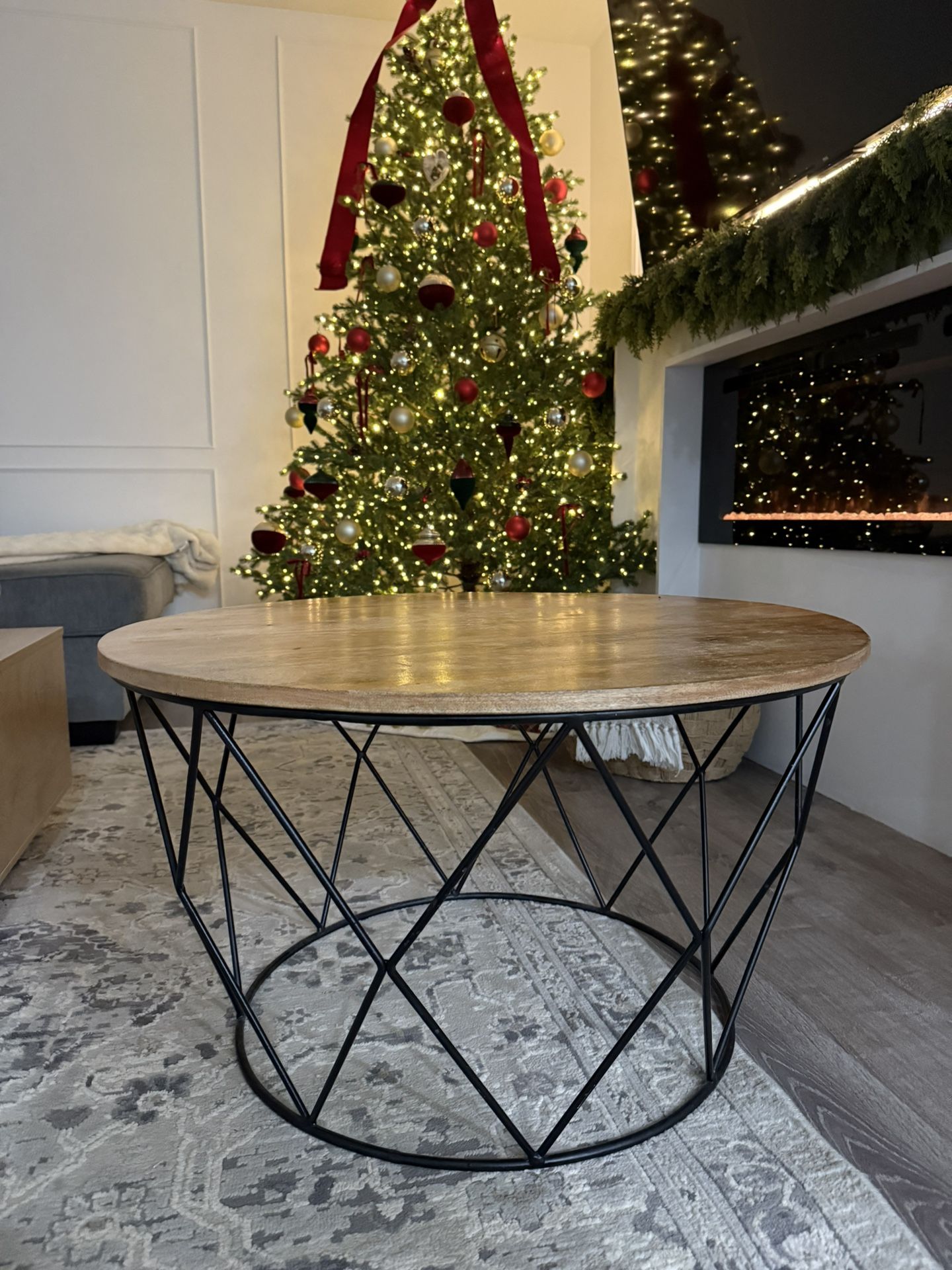 Modern Wood Round Coffee Table 33”