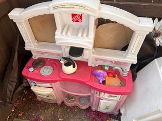 Step 2 Kids Play Kitchen Set