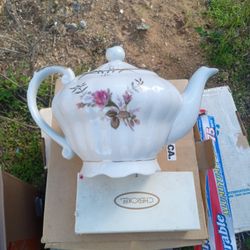Vintage Musical Tea Pot