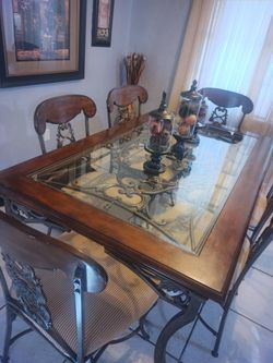Dinning Room Set