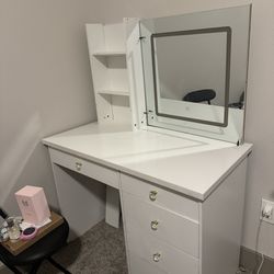 Makeup vanity 