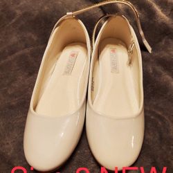 White Girls Flat Dress Shoes Size 2 New