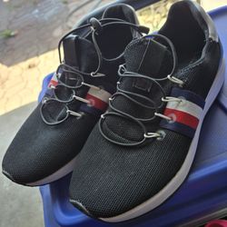 Tommy Hillfiger Size 7m